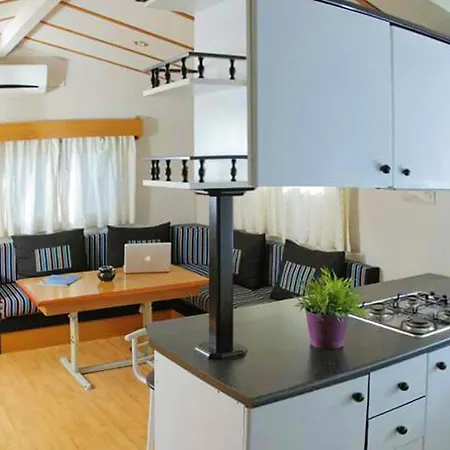 Holiday home Charming In With Mountain View *